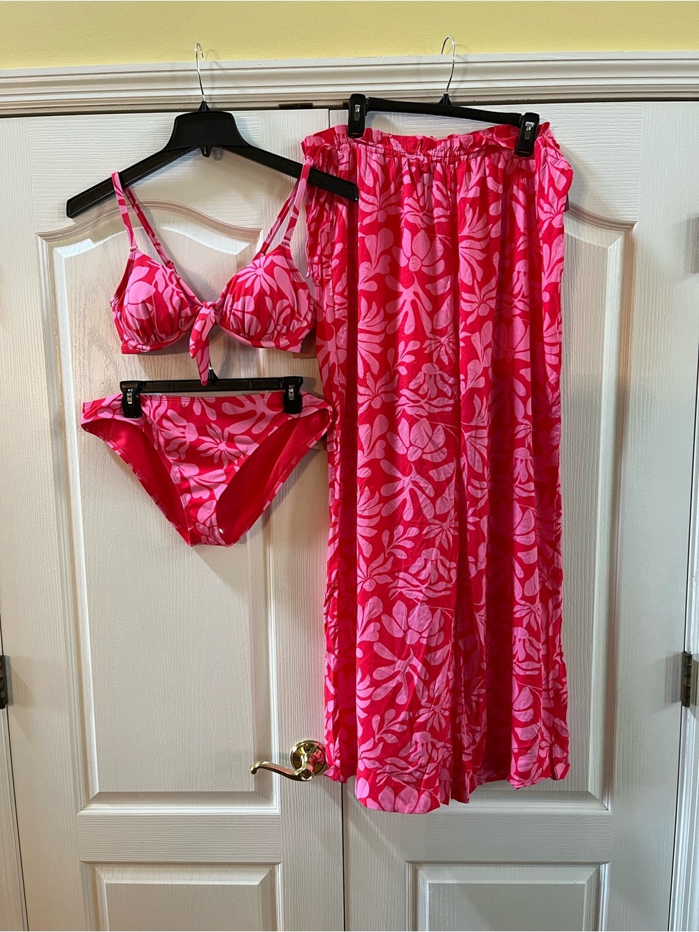 NWT Shade&Shore Swim Bundle Size Large